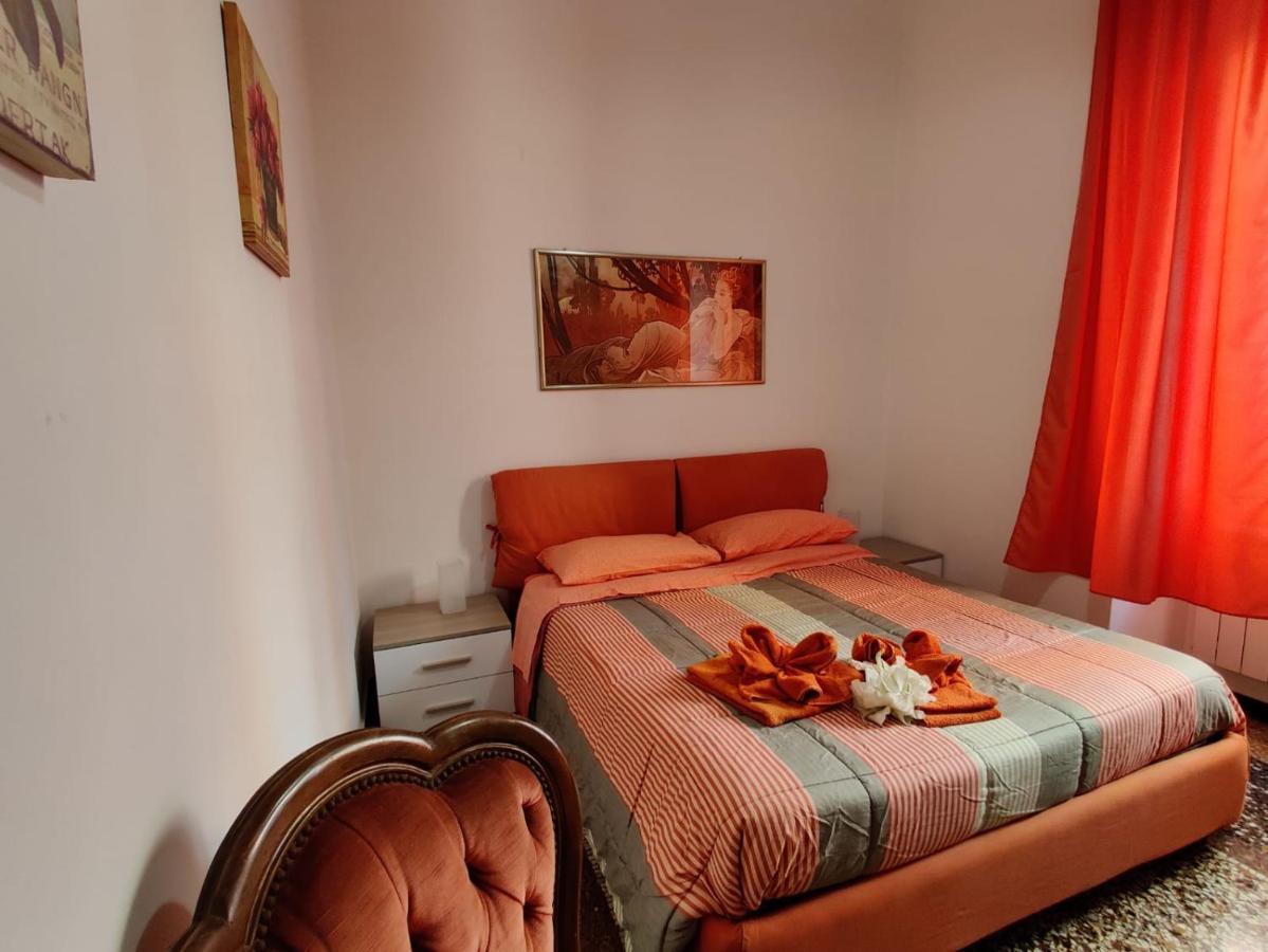 Wow Home - 175 Mq - Posteggio Privato - Davanti Porto Traghetti - Fino A 10 Posti Letto Genoa Exterior photo