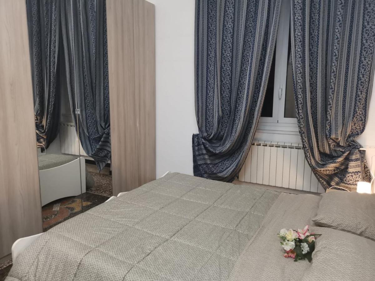 Wow Home - 175 Mq - Posteggio Privato - Davanti Porto Traghetti - Fino A 10 Posti Letto Genoa Exterior photo