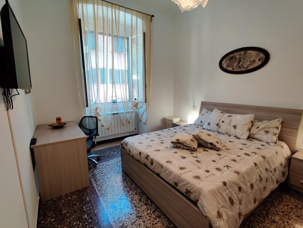 Wow Home - 175 Mq - Posteggio Privato - Davanti Porto Traghetti - Fino A 10 Posti Letto Genoa Exterior photo