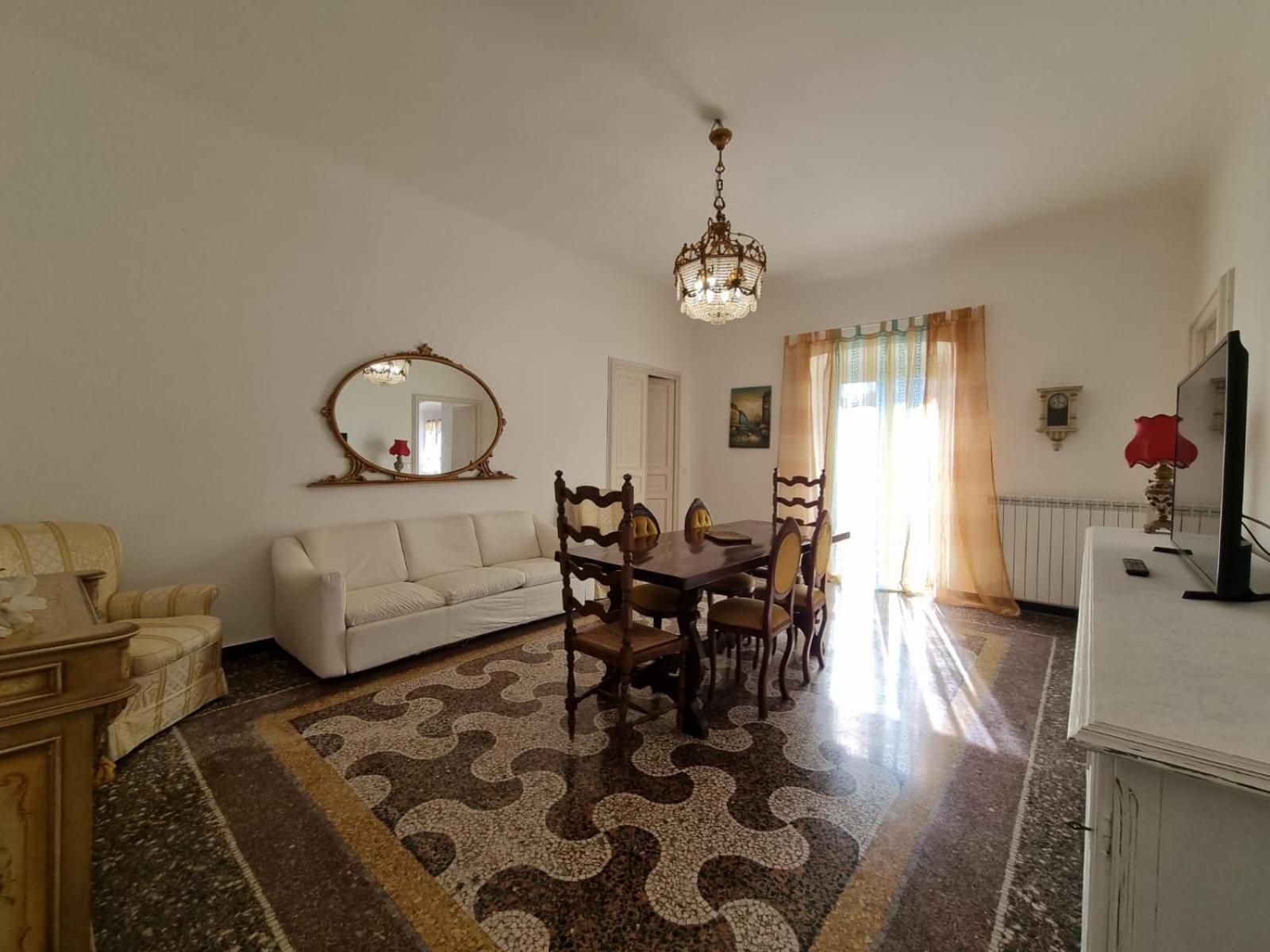 Wow Home - 175 Mq - Posteggio Privato - Davanti Porto Traghetti - Fino A 10 Posti Letto Genoa Exterior photo